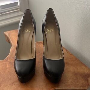 Source Unknown Black Platform Red Bottom Heels